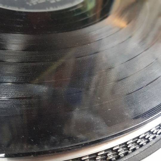 dirty_vinyl_record