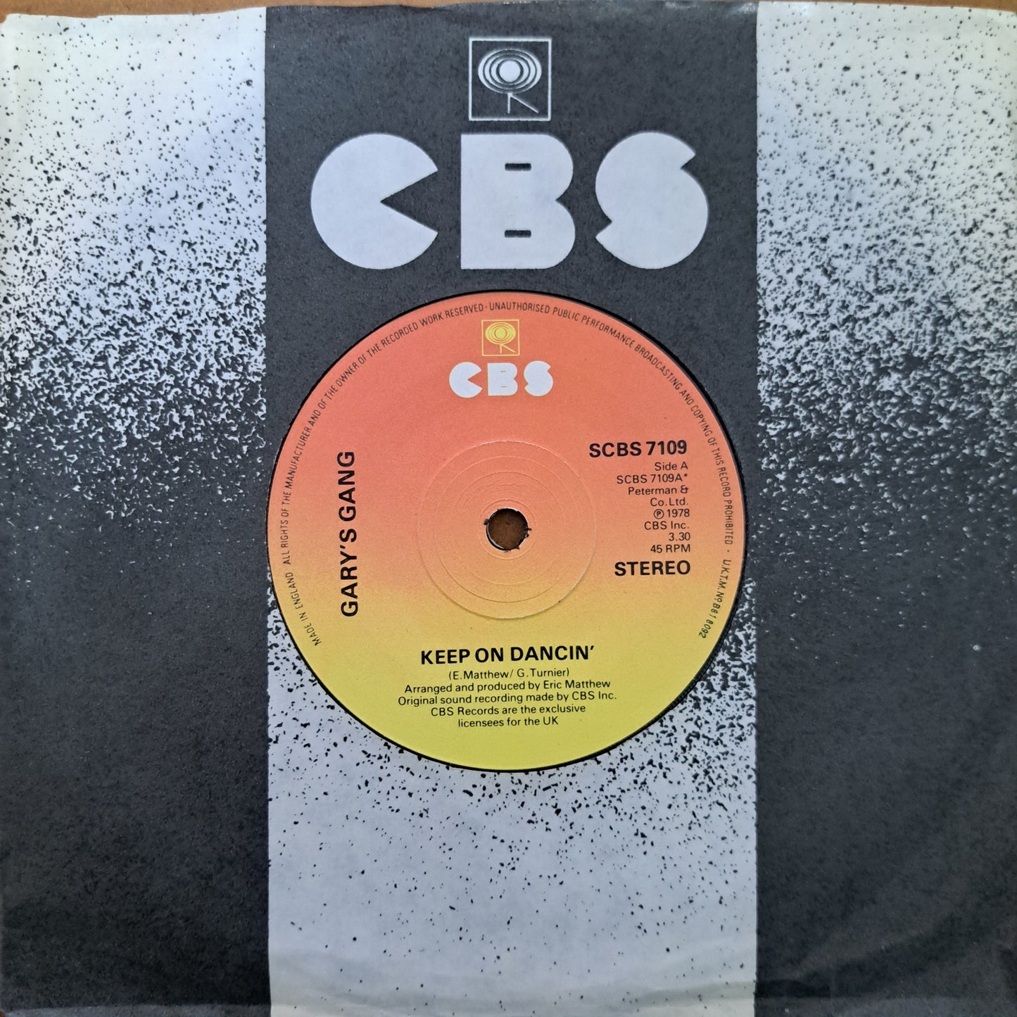 Gary's Gang - Keep on Dancin' (Vinyl 7" Single) NM