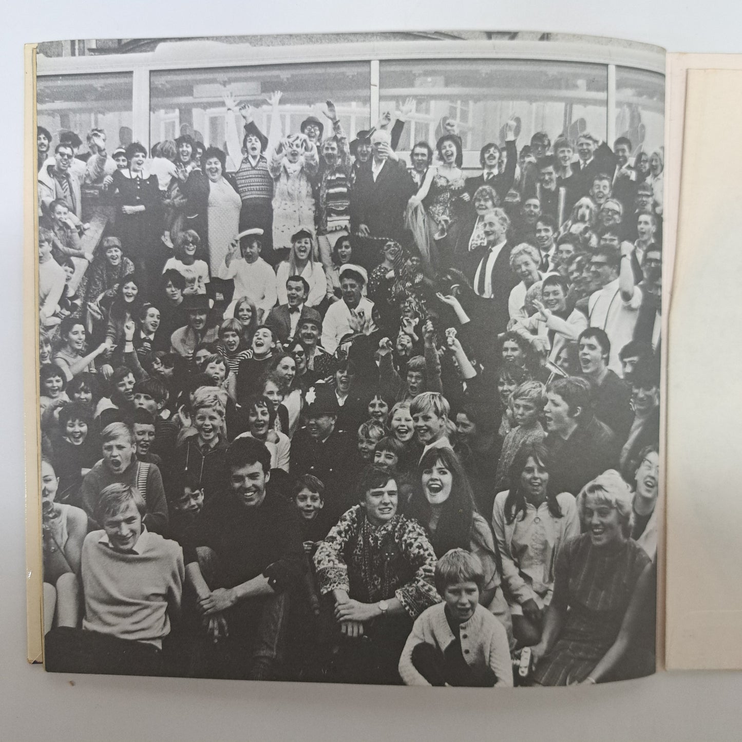 Beatles - Magical Mystery Tour (Vinyl 7" Double EP UK 1973 Stereo) NM/NM