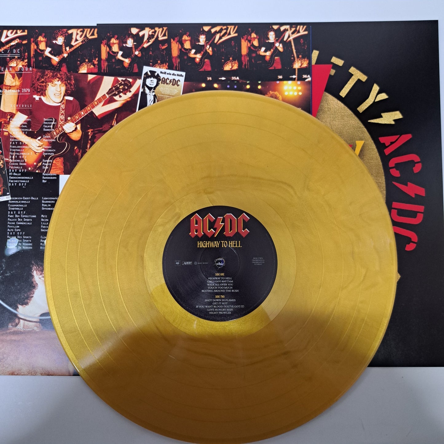 AC/DC - Highway to Hell (2024 Limited Edition Gold Vinyl LP) NM/M